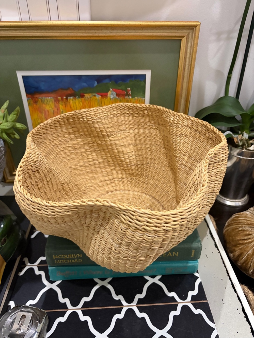 Hand made Woven Natural Seagrass Decorative Basket